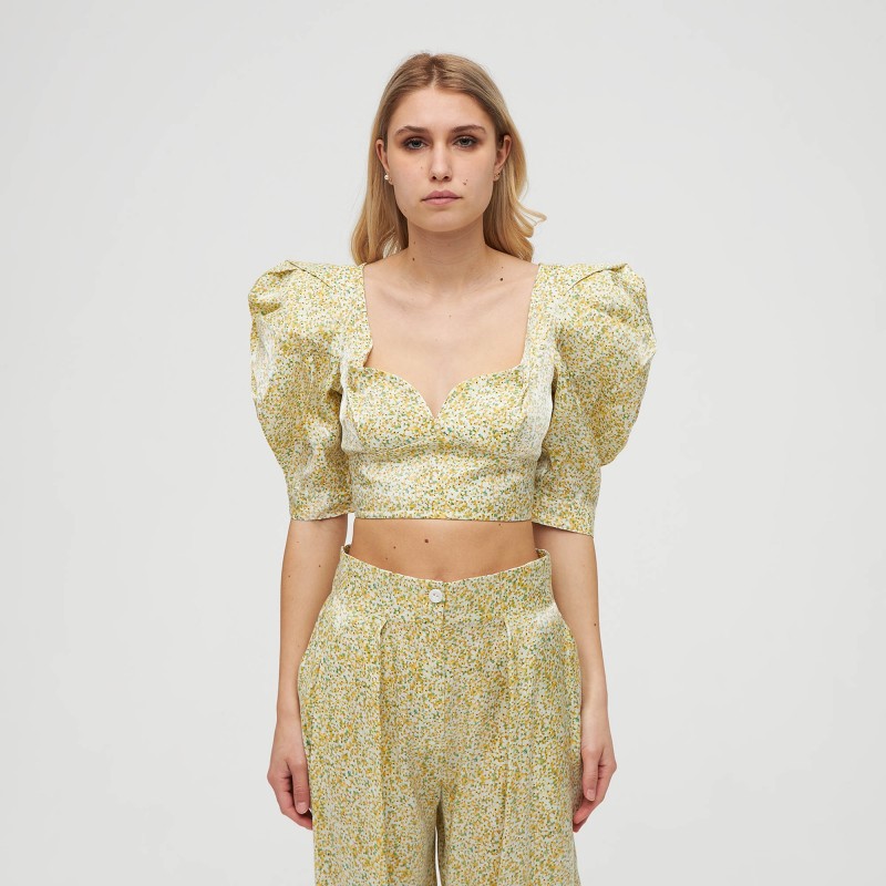 Camicia crop stampa microfloreale su tessuto metallico Sabina Musayev 